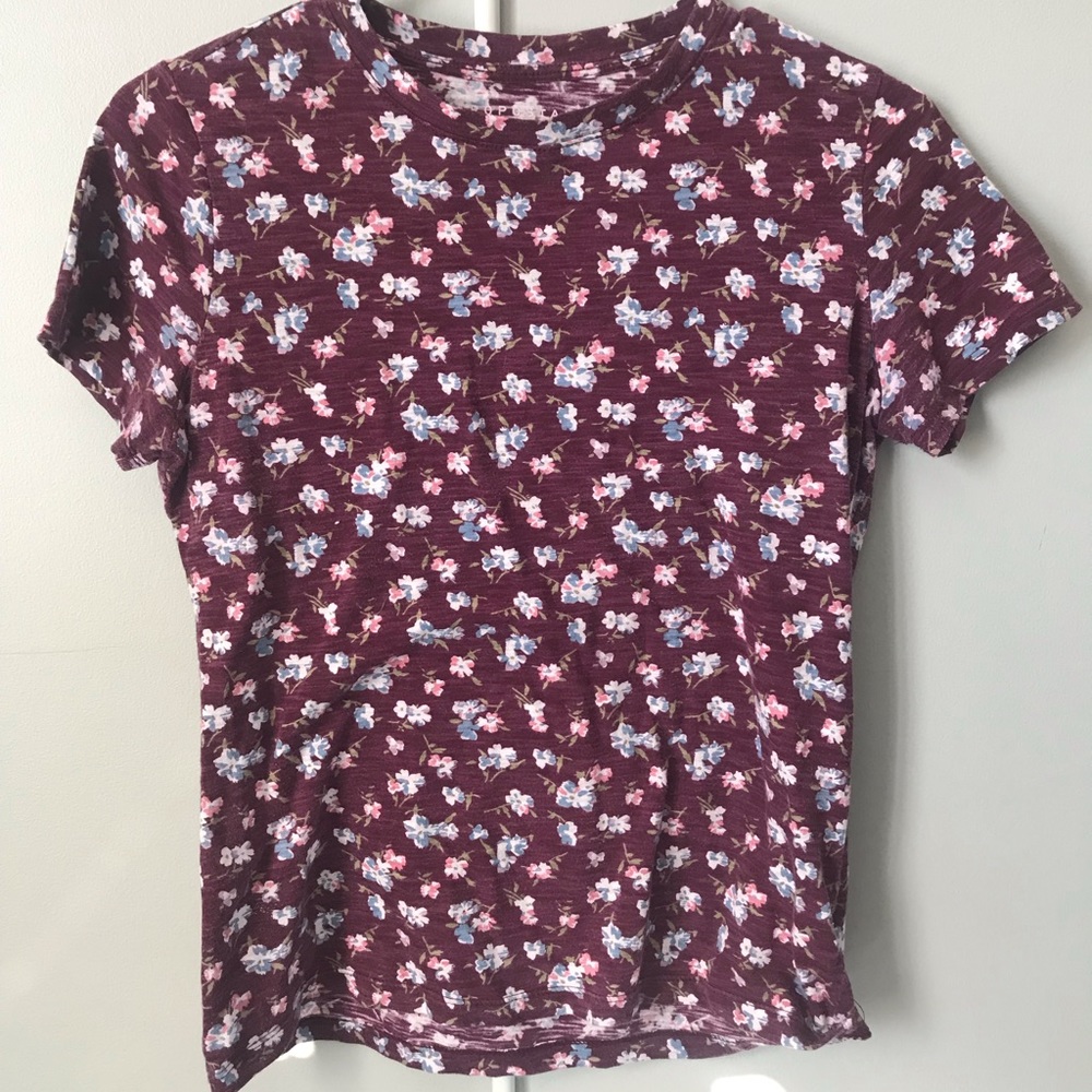 Short sleeve top